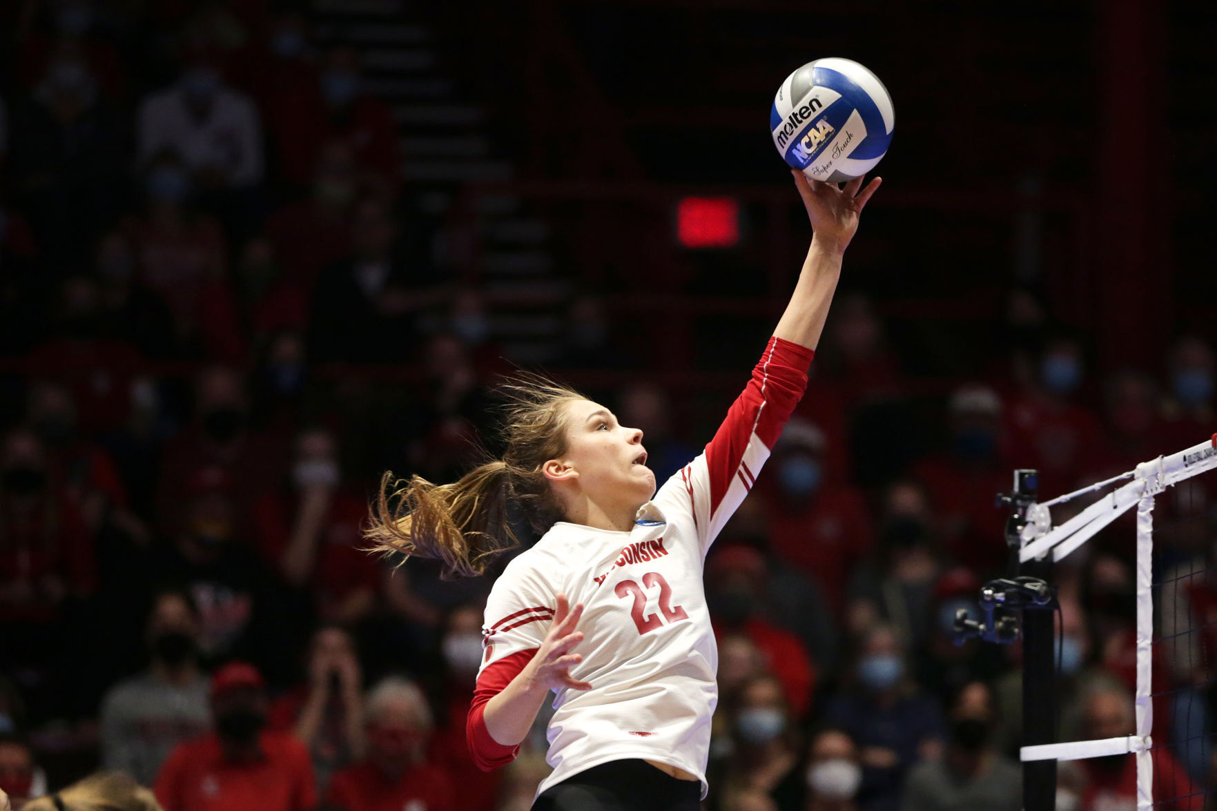 120921_uwvolleyball_12-12092021193759